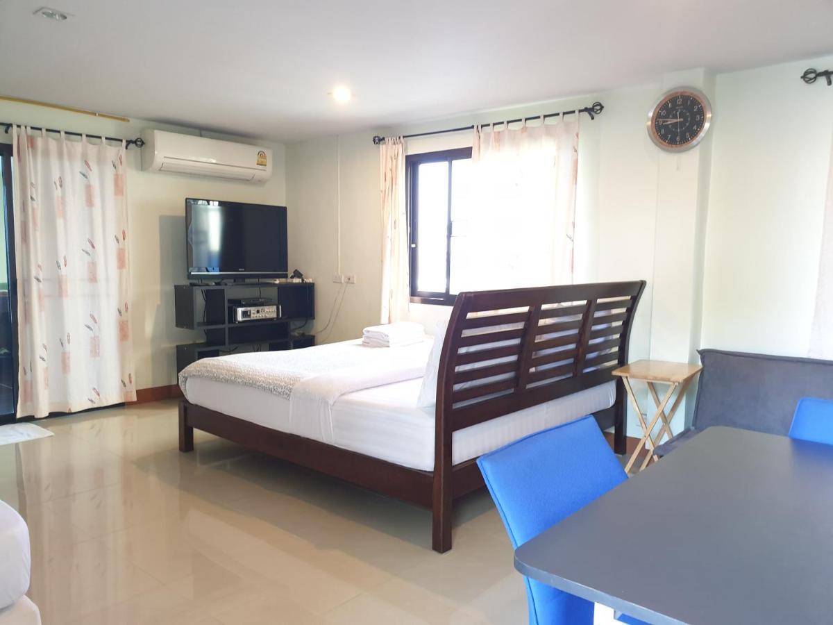 Samchai Hotel Сирача Экстерьер фото